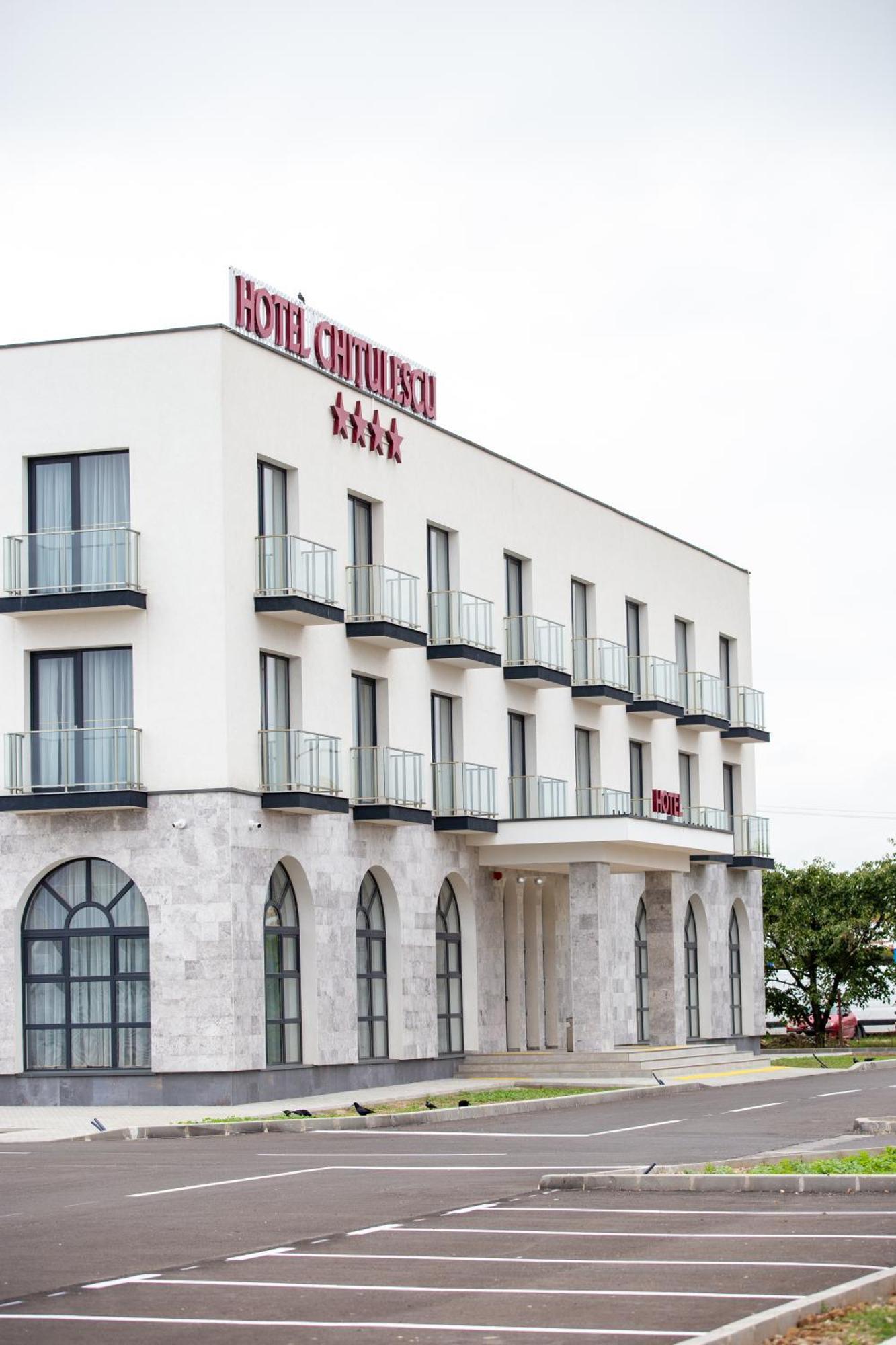 Chitulescu Hotel Targoviste Exteriér fotografie